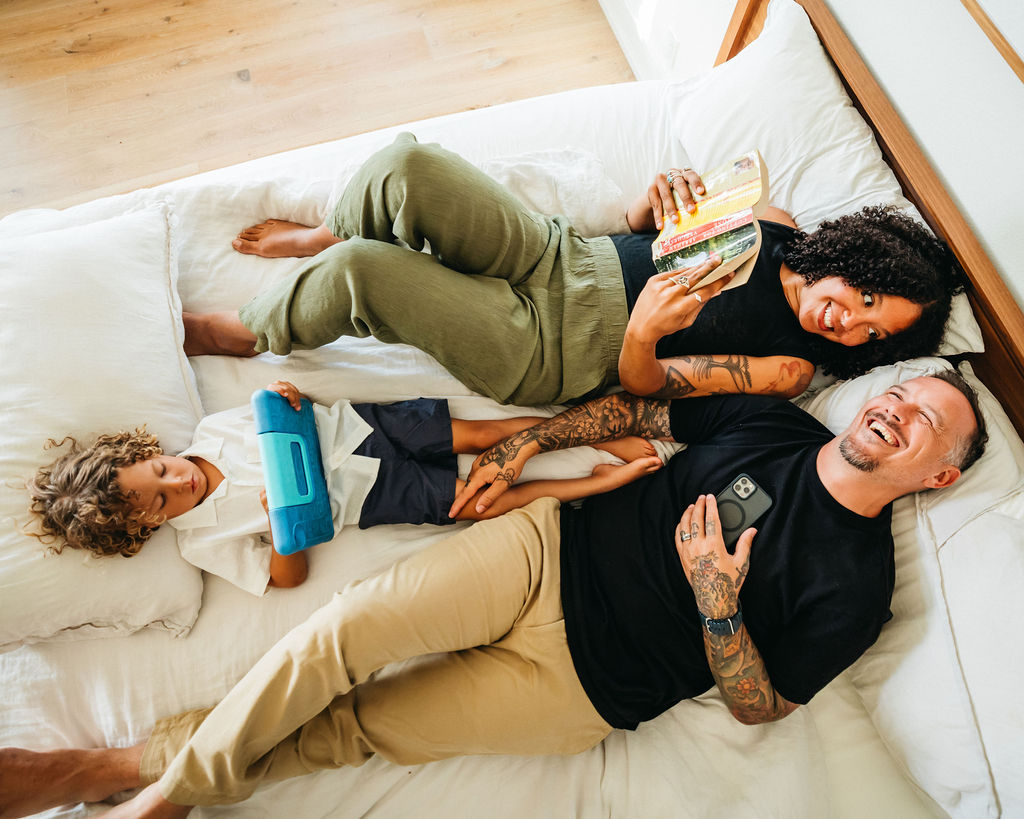 Photographer and director Alexa Miller photographs a lifestyle family session 