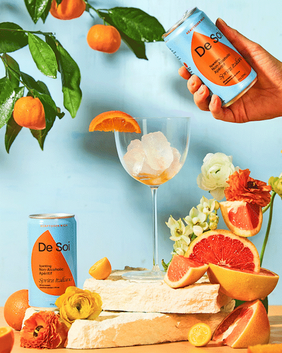 de soi beverage pour shot by los angeles food photogrpaher maddie eickhoff